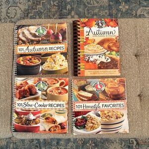 Gooseberry Patch Autumn and Slow Cooker Cookbook Set